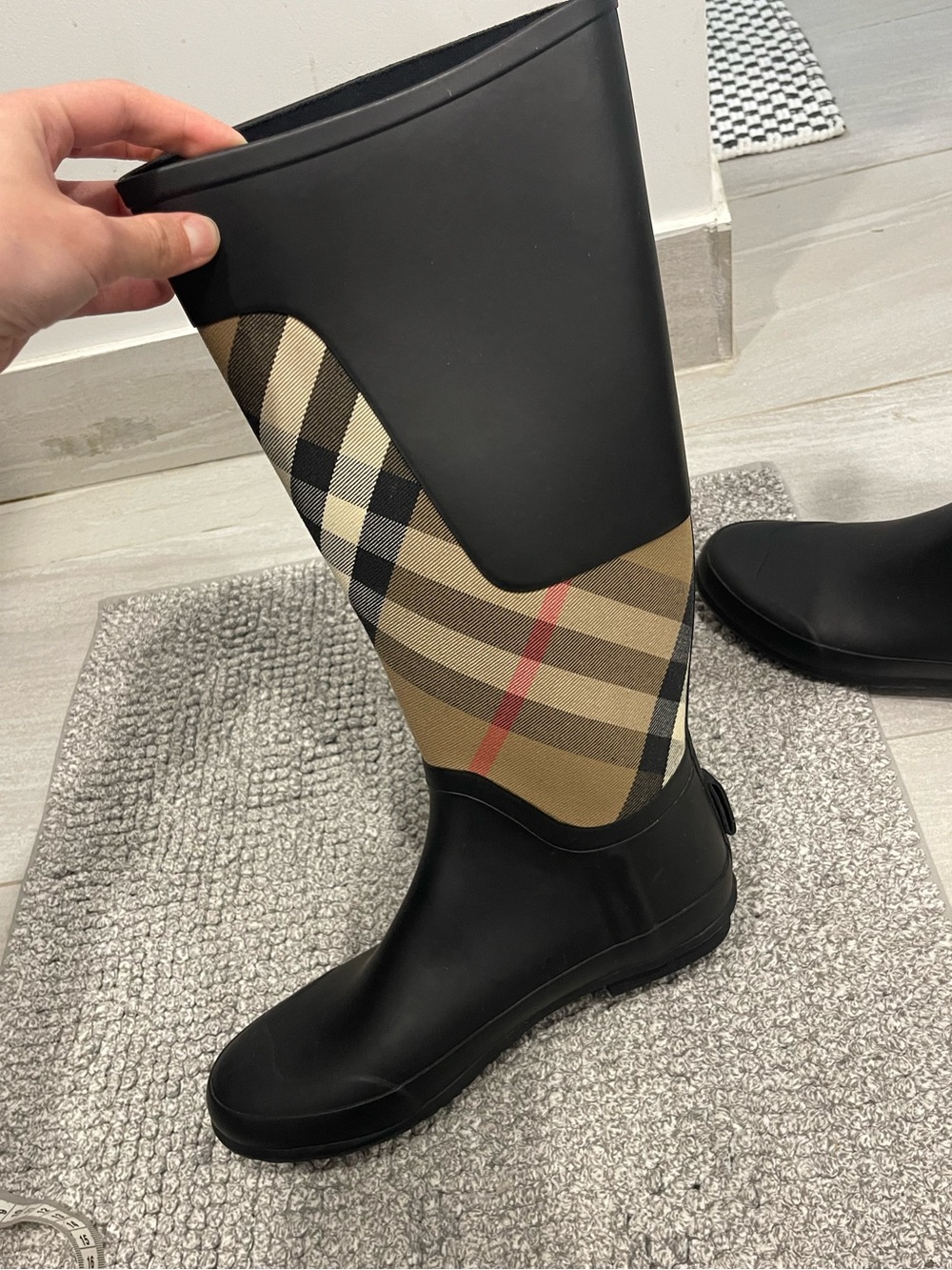 Burberry Nova check tall rain boots rubber size 39 authentic luxury boots - Picture 4 of 16